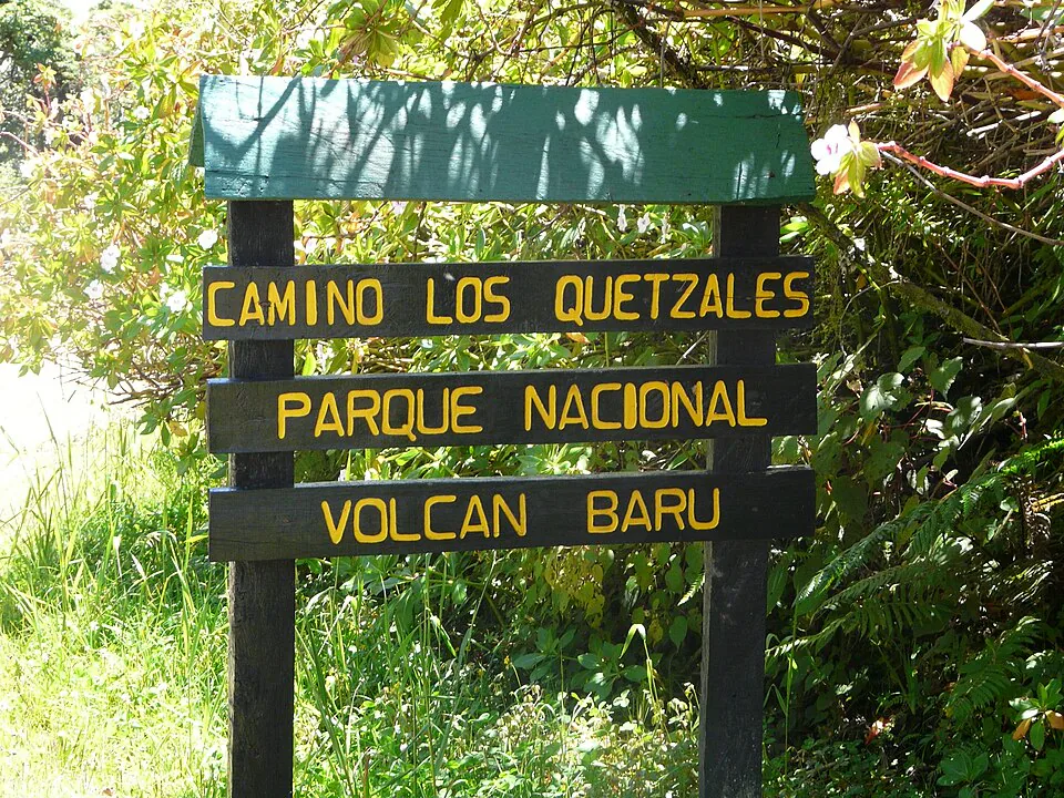 On the Sendero Los Quetzales