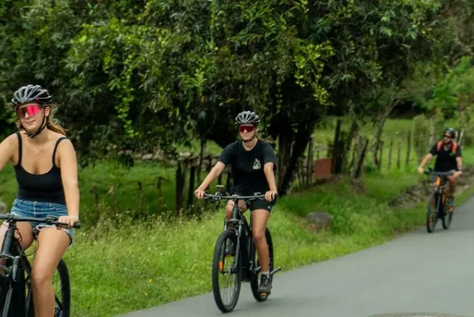 A group riding E-Valley e-bikes through the Boquete highlands