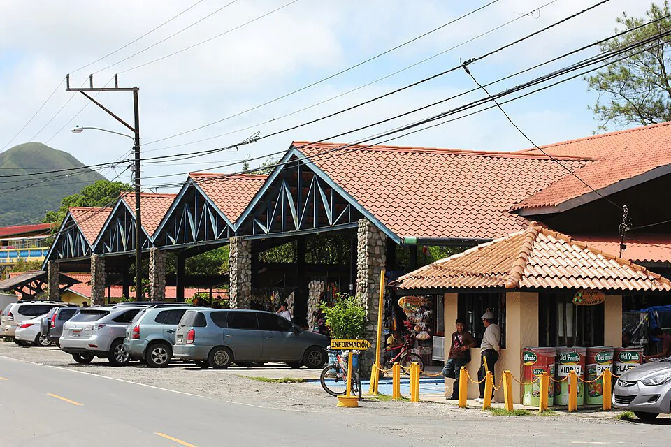 El Valle's open-air market